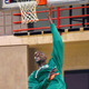 Illustration for article titled Kevin Garnett Proves He Can Touch Rim